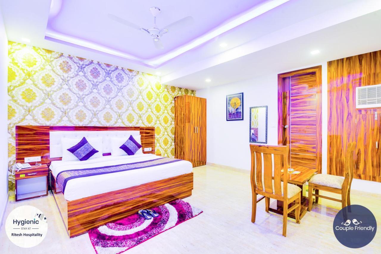 Hotel Fabulous - Delhi International Airport นิวเดลี ภายนอก รูปภาพ