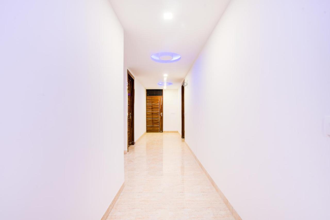 Hotel Fabulous - Delhi International Airport นิวเดลี ภายนอก รูปภาพ