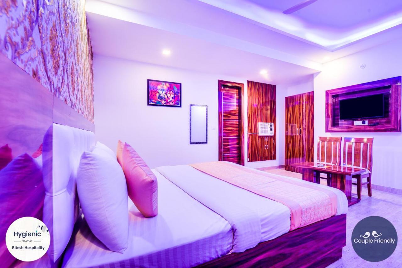 Hotel Fabulous - Delhi International Airport นิวเดลี ภายนอก รูปภาพ
